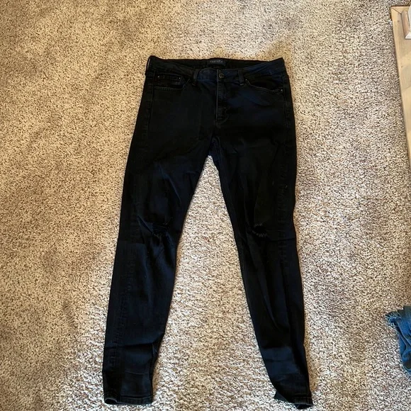 Black ripped jeans - Picture 1 of 2